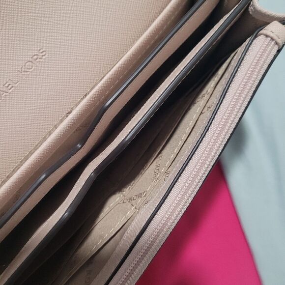 Michael Kors Pink Jet Set Large Phone Wallet Crossbody Leather Bag Nightout - Picture 6 of 7